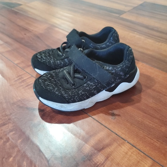 Shoes Toddler Shoes Size 75 Poshmark